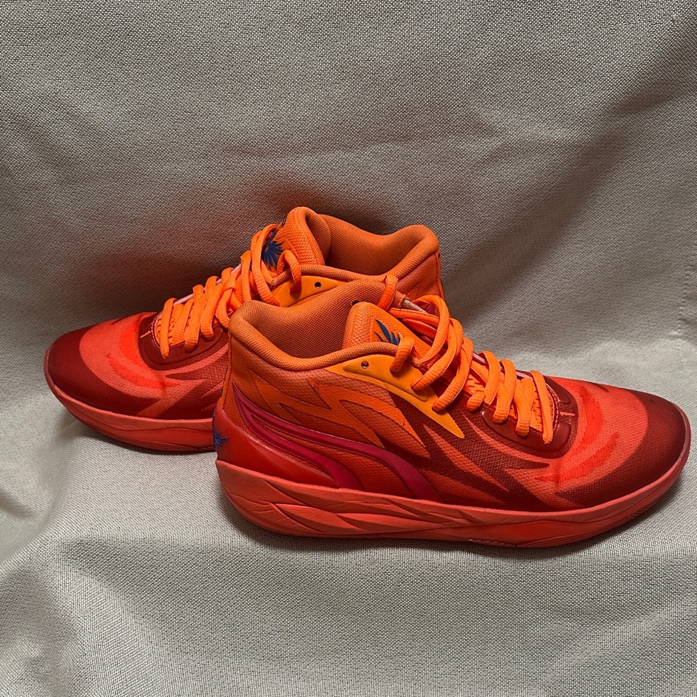 🔴 SOLD 🔴 Puma MELO Red and Orange Basketball Sneakers - Picture 6 of 9